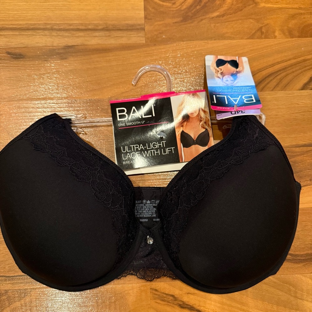 Bali bra Ultra light lace with lift 34D‎ style DF3L97 black NWT basic